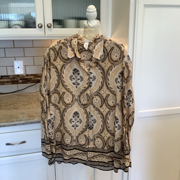 H & M Loose Fit Floral Shirt Size Medium - Picture 2 of 8
